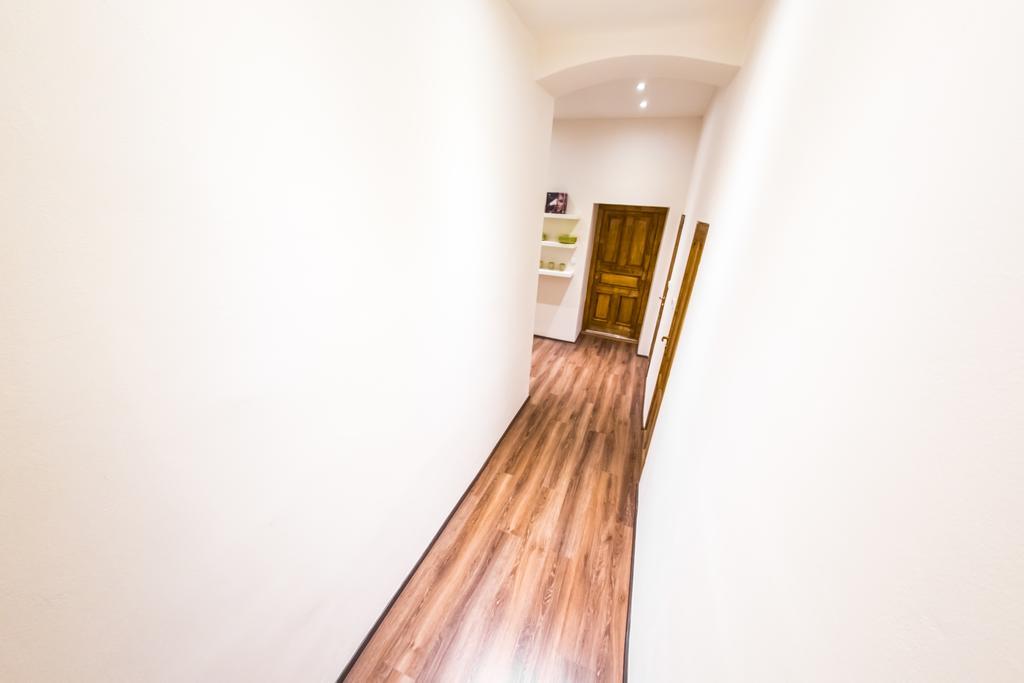 פראג Freedom Rooms & Apartments מראה חיצוני תמונה