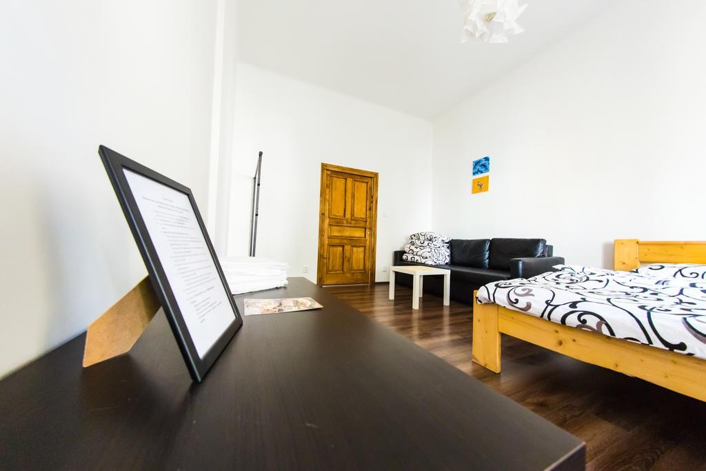פראג Freedom Rooms & Apartments מראה חיצוני תמונה
