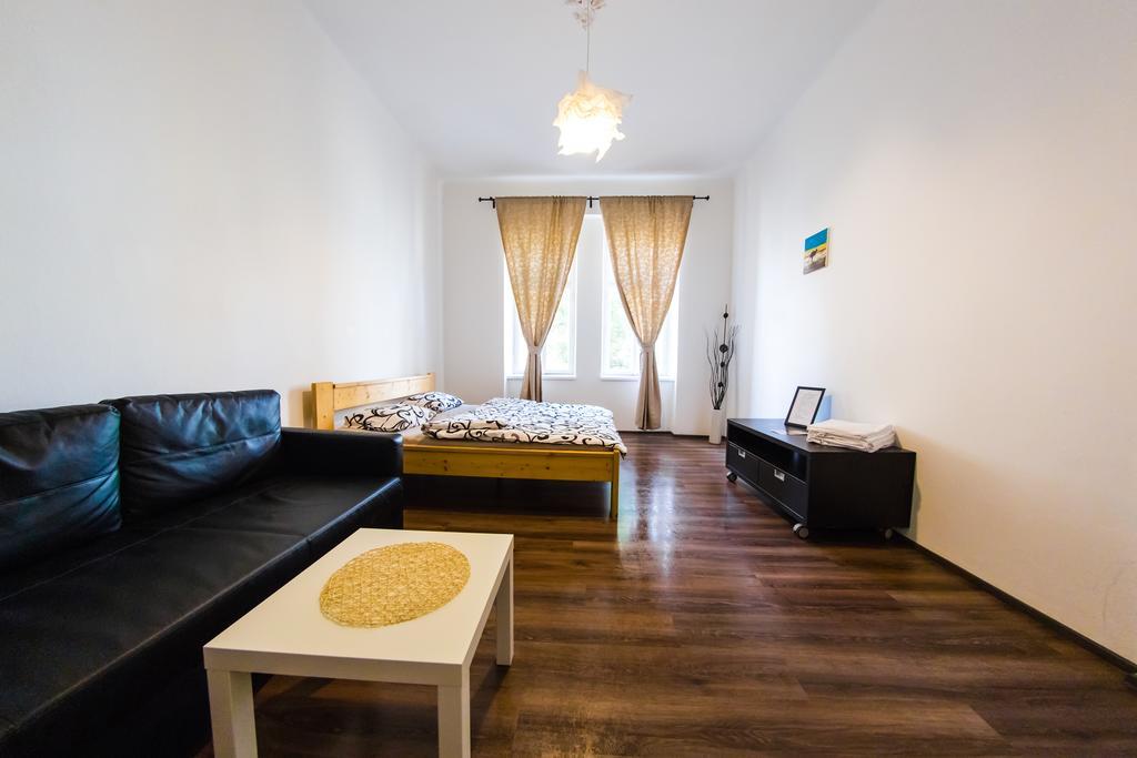 פראג Freedom Rooms & Apartments מראה חיצוני תמונה