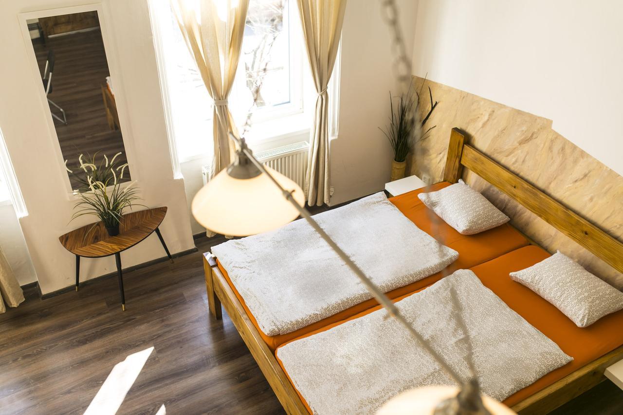 פראג Freedom Rooms & Apartments מראה חיצוני תמונה