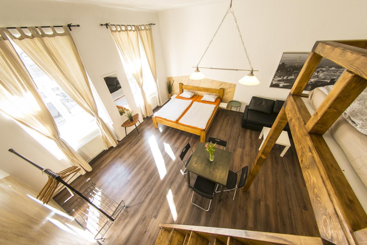 פראג Freedom Rooms & Apartments מראה חיצוני תמונה