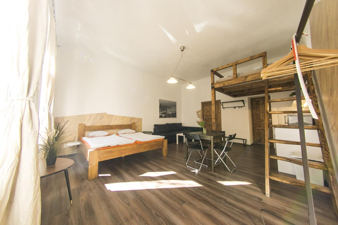 פראג Freedom Rooms & Apartments מראה חיצוני תמונה
