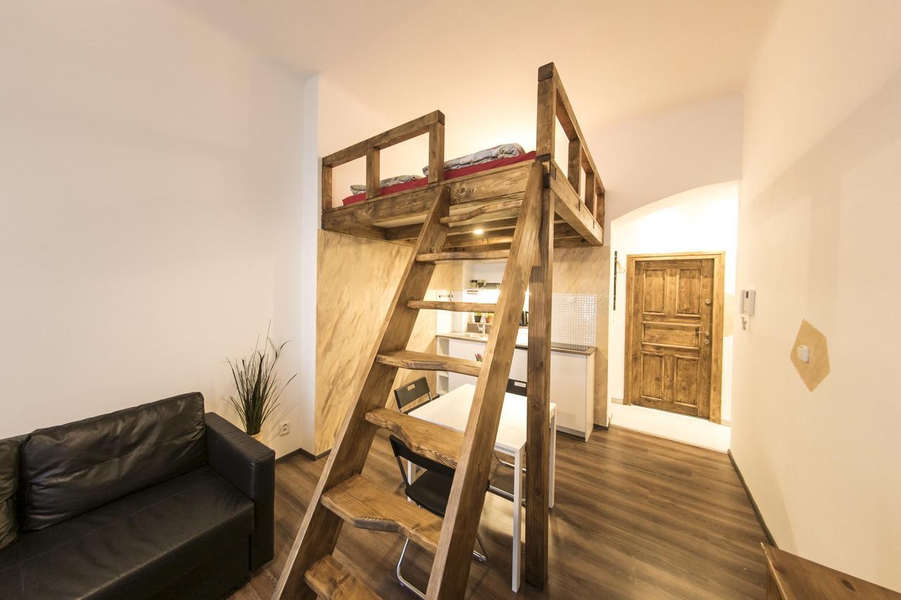 פראג Freedom Rooms & Apartments מראה חיצוני תמונה
