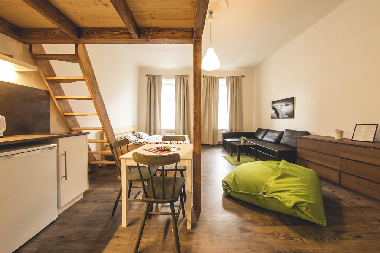 פראג Freedom Rooms & Apartments מראה חיצוני תמונה