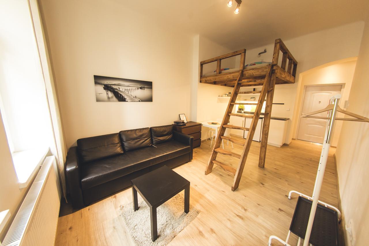 פראג Freedom Rooms & Apartments מראה חיצוני תמונה